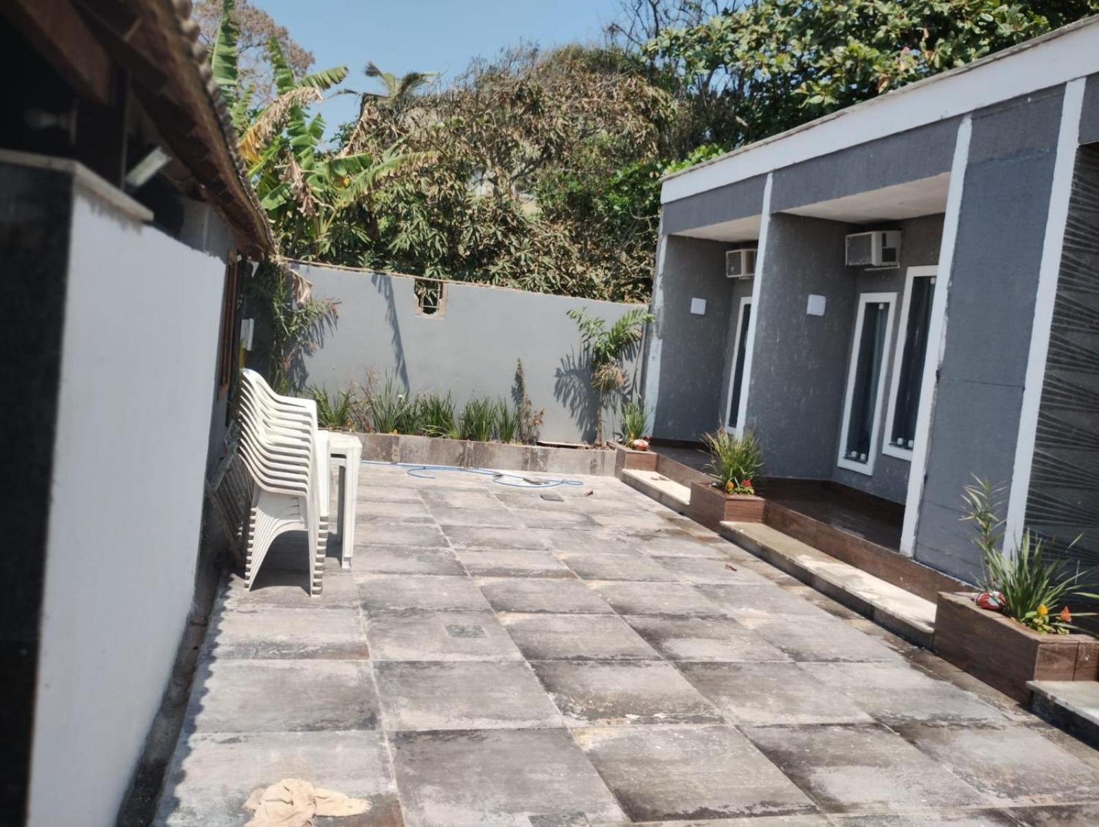 Casa temporada RecantoHouse inteira até 10 pessoas - 1 minuto a pé da praia, com piscina, sinuca e ar condicionado - Condominio Florestinha - Unamar - Cabo Frio Tamoios Esterno foto