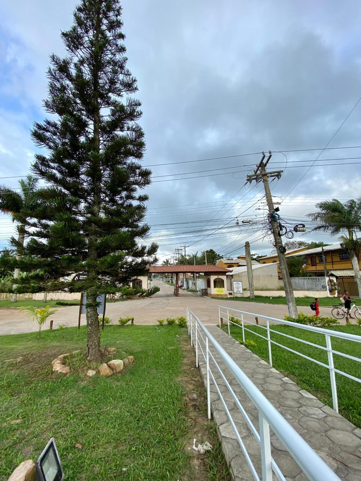 Casa temporada RecantoHouse inteira até 10 pessoas - 1 minuto a pé da praia, com piscina, sinuca e ar condicionado - Condominio Florestinha - Unamar - Cabo Frio Tamoios Esterno foto