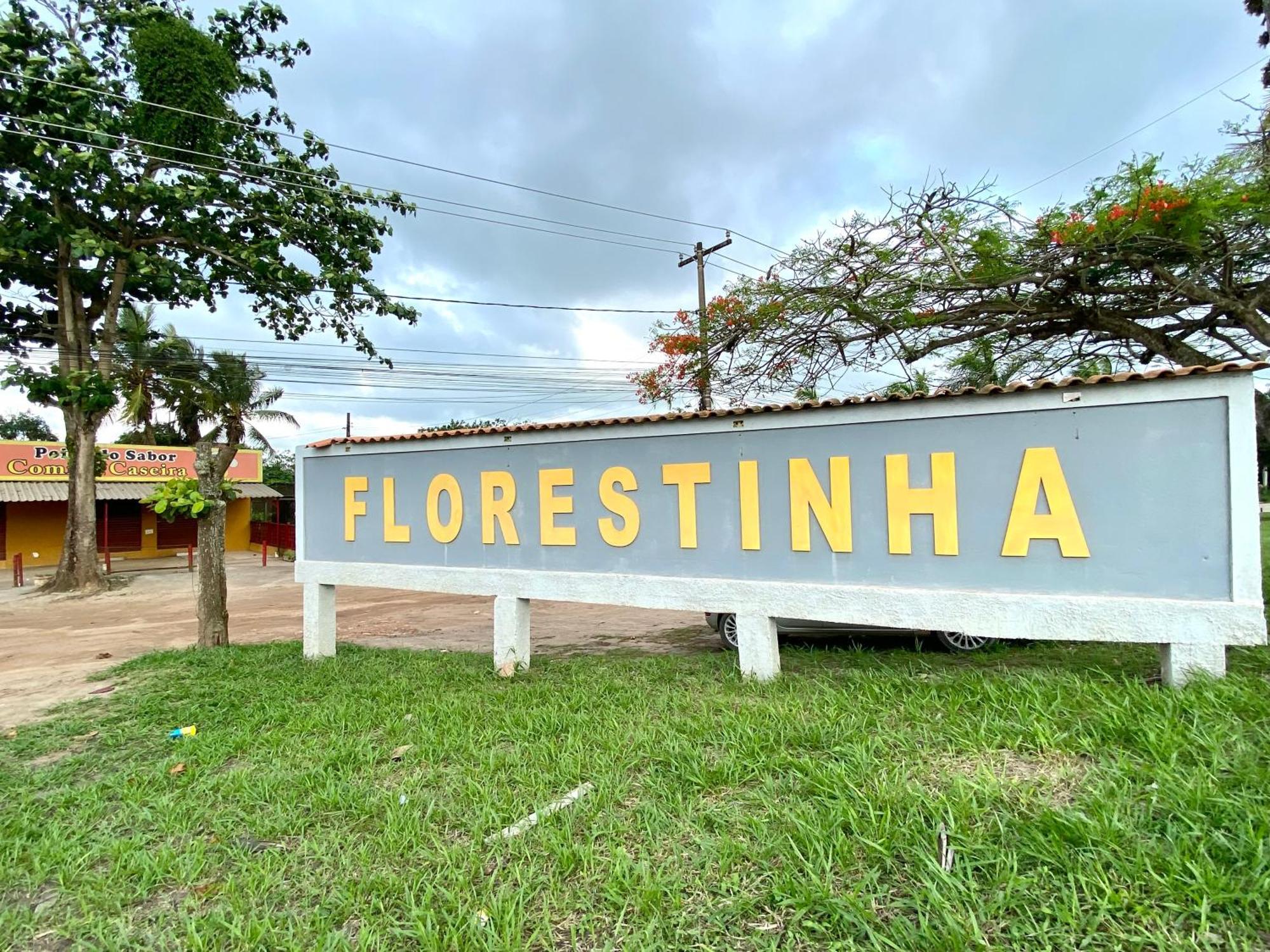 Casa temporada RecantoHouse inteira até 10 pessoas - 1 minuto a pé da praia, com piscina, sinuca e ar condicionado - Condominio Florestinha - Unamar - Cabo Frio Tamoios Esterno foto