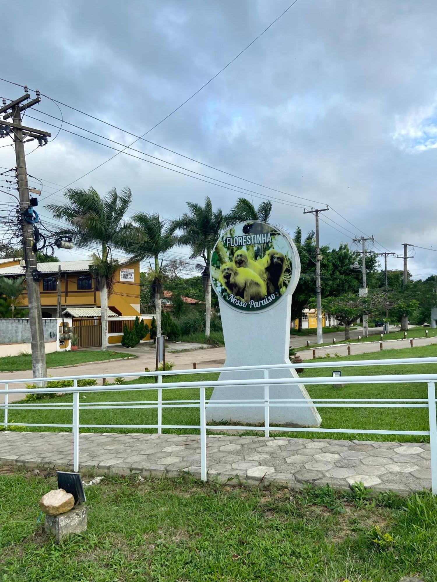 Casa temporada RecantoHouse inteira até 10 pessoas - 1 minuto a pé da praia, com piscina, sinuca e ar condicionado - Condominio Florestinha - Unamar - Cabo Frio Tamoios Esterno foto